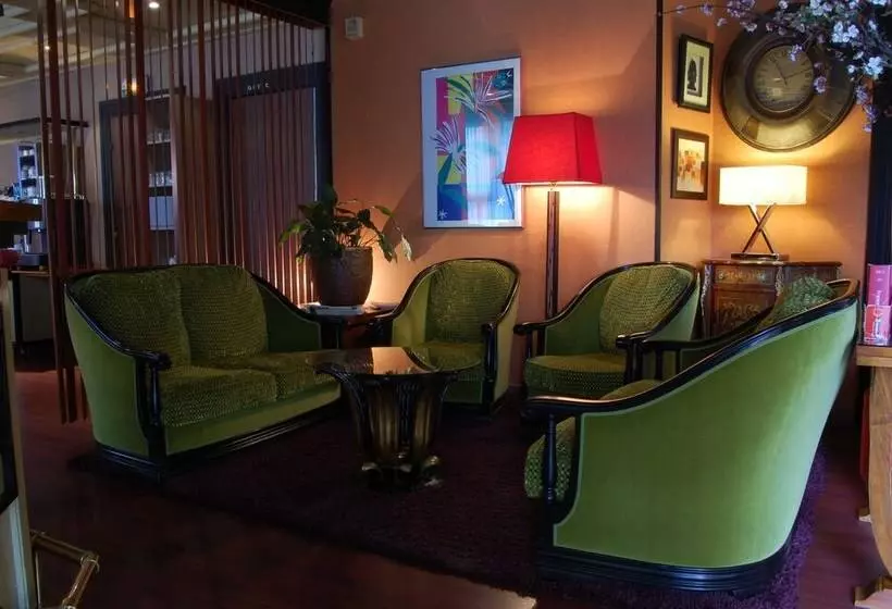 호텔 Hôtel Du Trosy Clamart