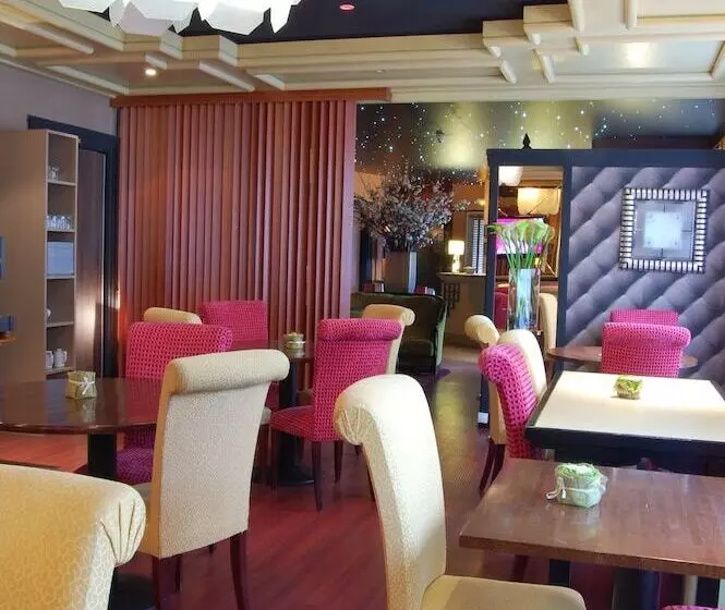 호텔 Hôtel Du Trosy Clamart