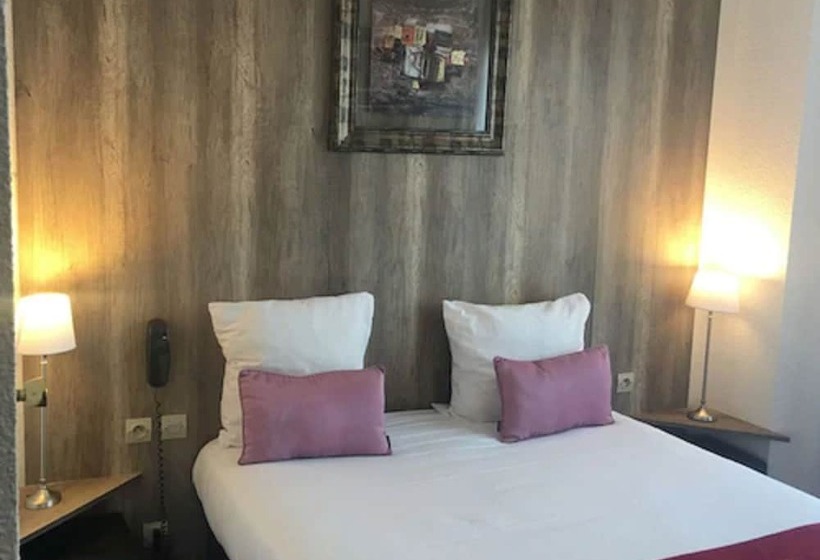 Hotel Hôtel Du Trosy Clamart