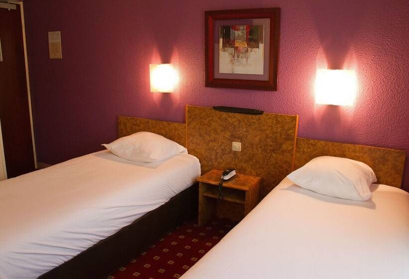 Hotel Hôtel Du Trosy Clamart