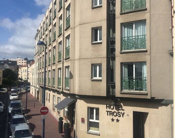Hotel Hôtel Du Trosy Clamart
