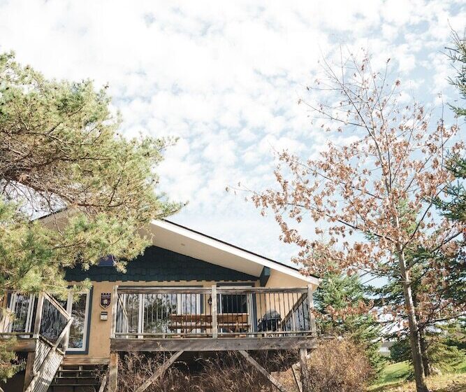 בית מלון כפרי Le Montagnard – Auberge/hôtel & Chalets