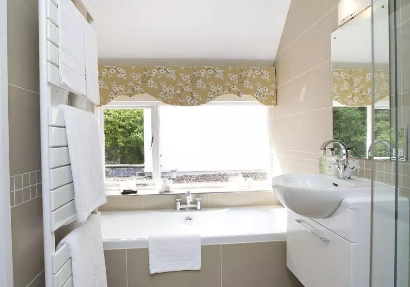 Hotelli The Leathes Head