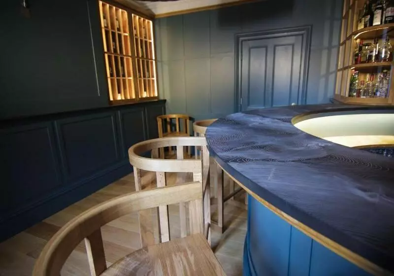 Hotelli The Leathes Head