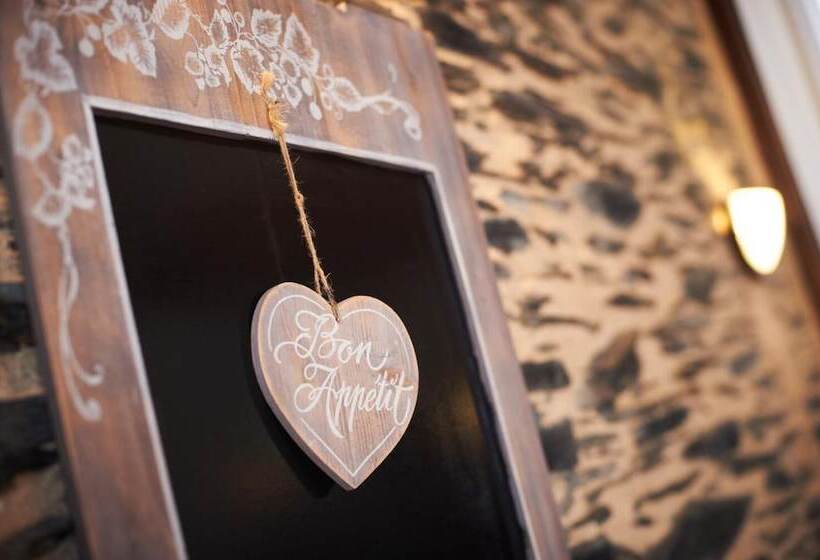 בית מלון כפרי Logis Auberge De L'ombrée