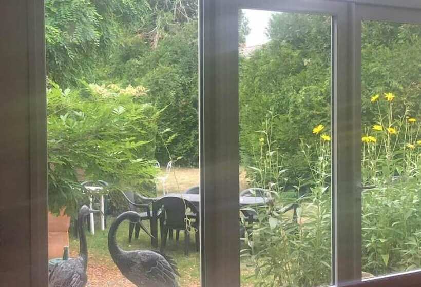 בית מלון כפרי Logis Auberge De L'ombrée