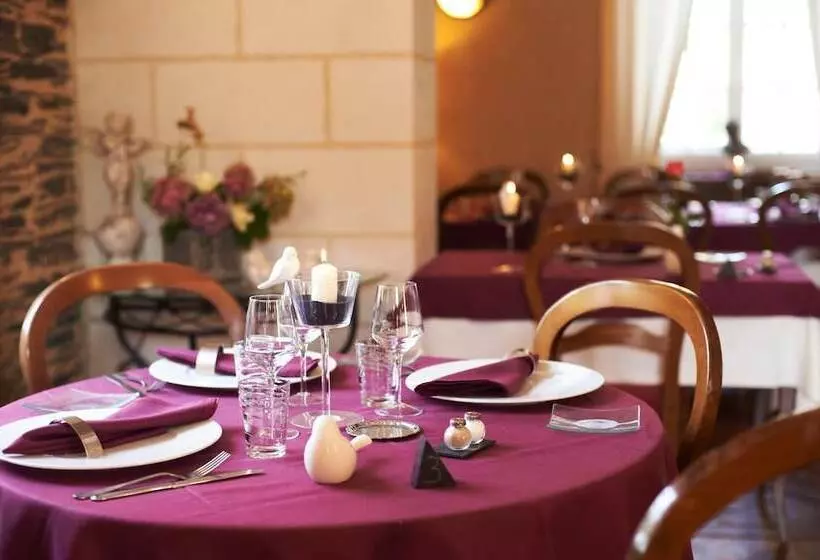 酒店 Logis Auberge De L'ombrée