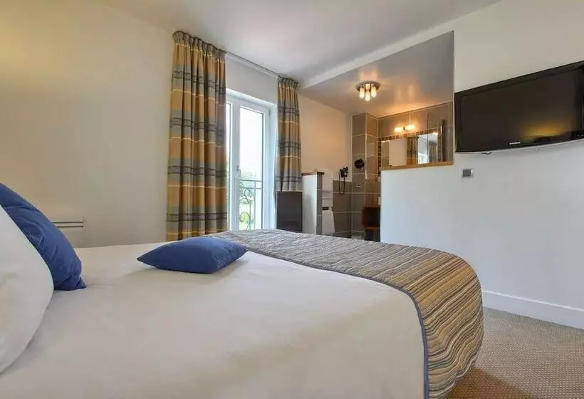 Отель Logis Hôtel & Restaurant Le Manoir De Sauvegrain