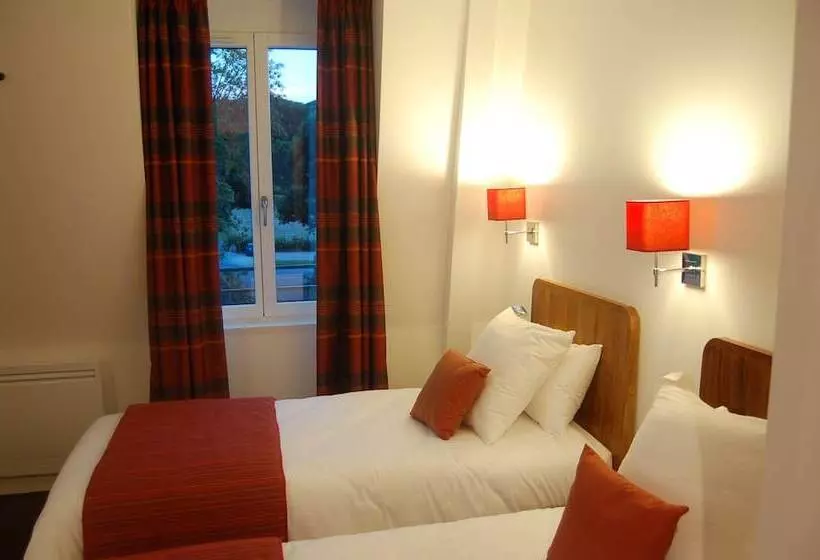 Отель Logis Hôtel & Restaurant Le Manoir De Sauvegrain