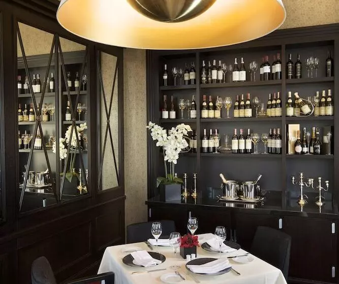 Hotel Modrzewie Park