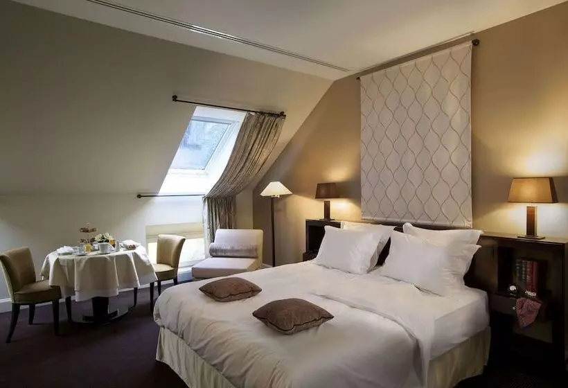 Hotel Modrzewie Park