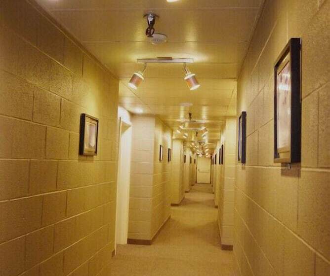 בית מלון כפרי Mountain Hound Inn