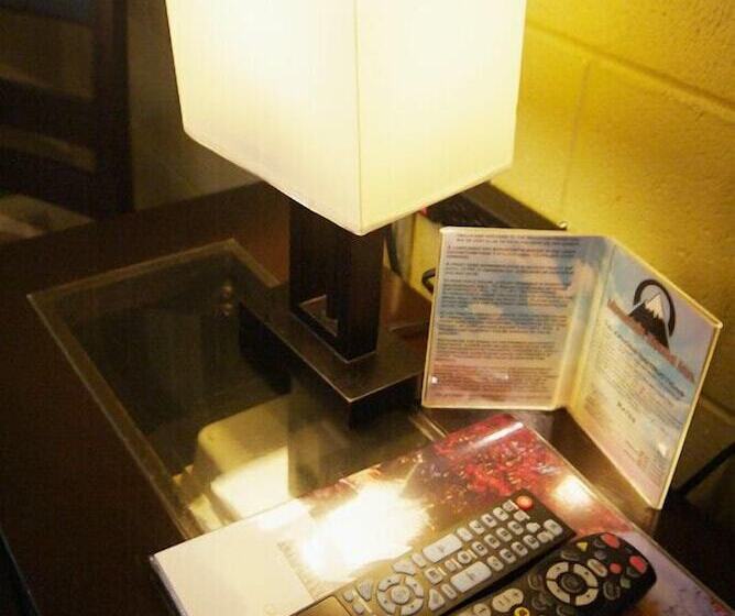 בית מלון כפרי Mountain Hound Inn