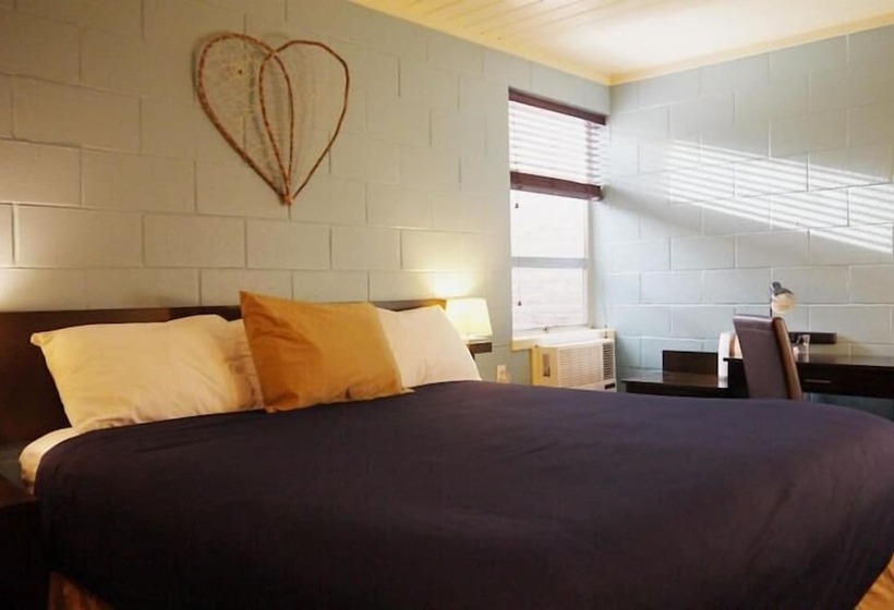 בית מלון כפרי Mountain Hound Inn