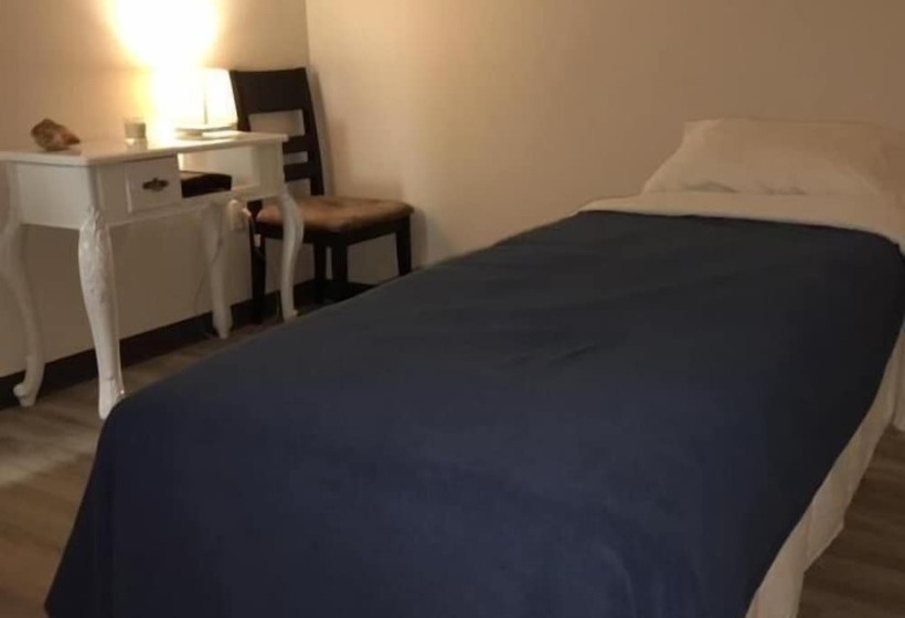 בית מלון כפרי Mountain Hound Inn