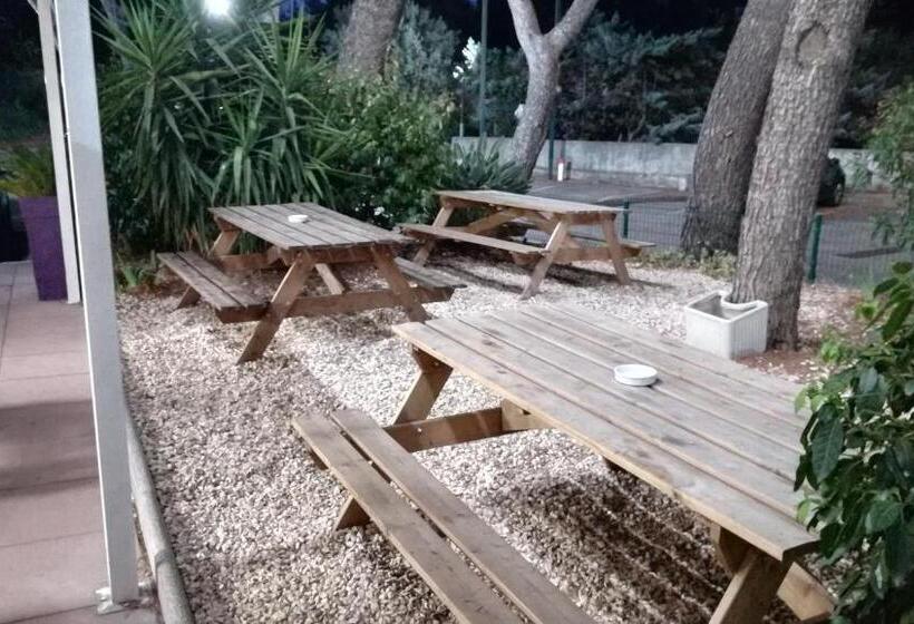 Отель Parc Azur   Toulon Ollioules