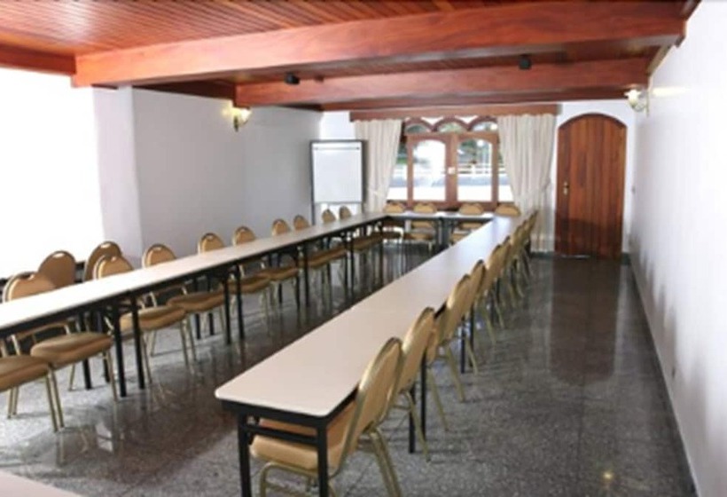 호텔 Pousada Recanto Almeida