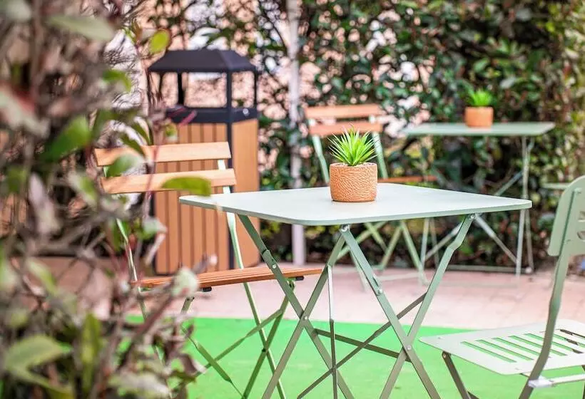 هتل Quick Palace Pau Zénith