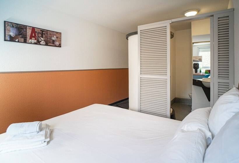 Hotel Quick Palace Pau Zénith