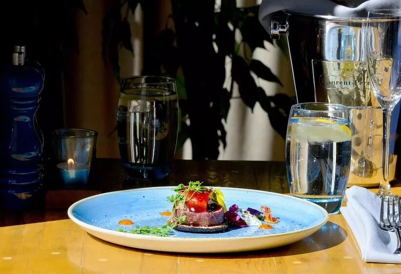 ホテル The Douglas