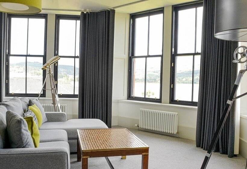 فندق The Douglas