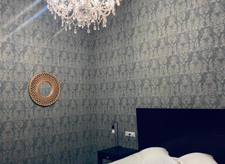 هتل Pensiunea Vidalis