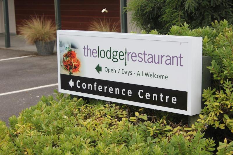 מוטל Masterton Motor Lodge