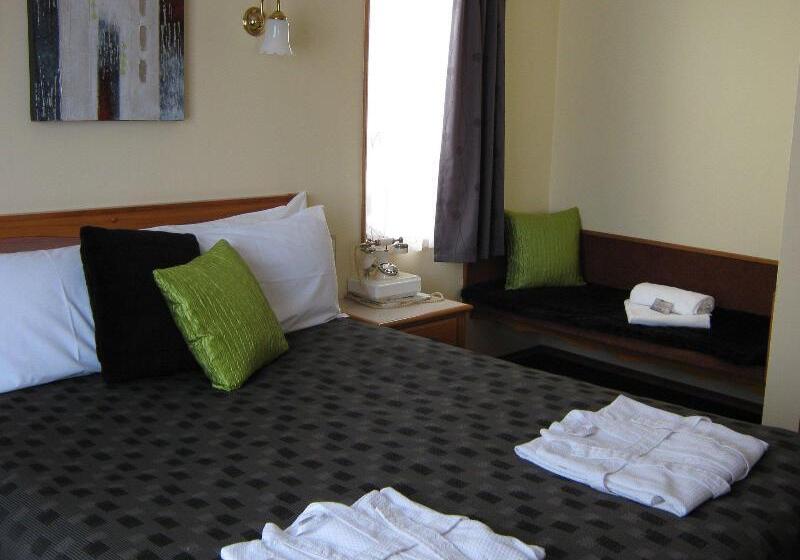 מוטל Masterton Motor Lodge