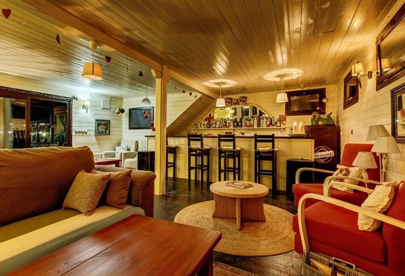 פנסיון Agva Greenline Guesthouse