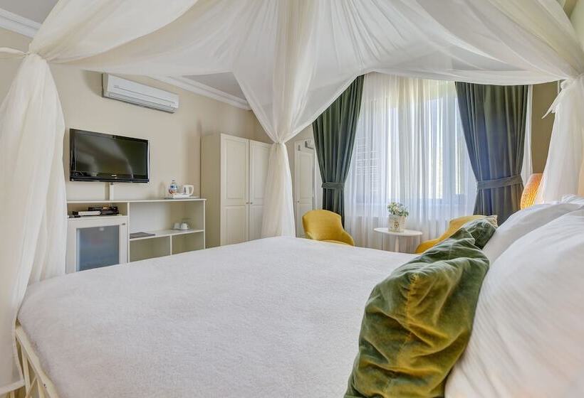 פנסיון Agva Greenline Guesthouse