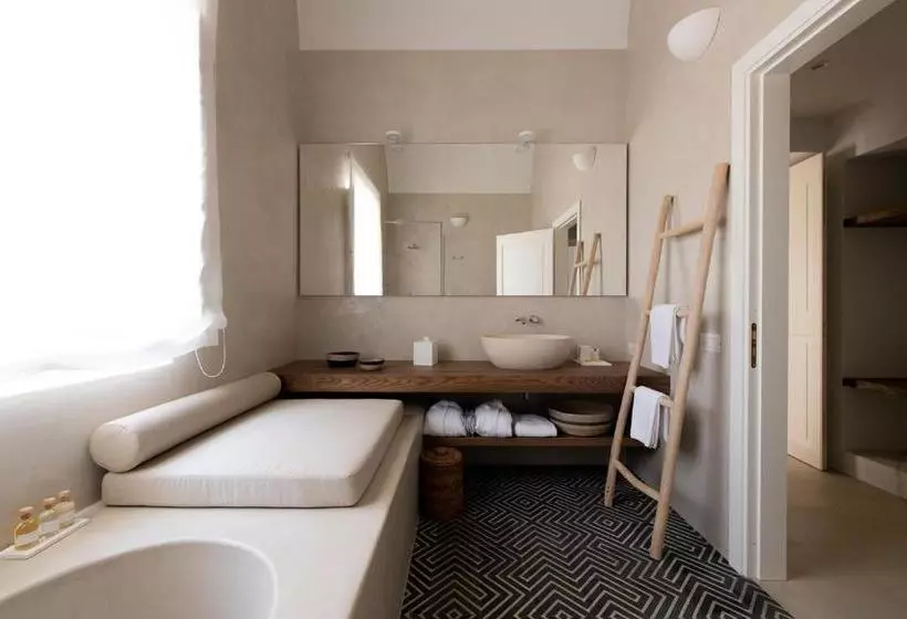 Курорт Capofaro Locanda & Malvasia