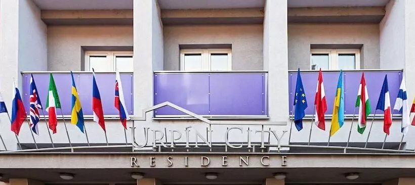 Urpi­n City Residence