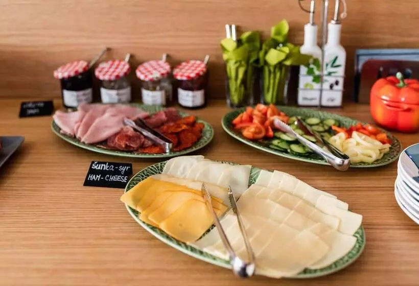 Urpi­n City Residence