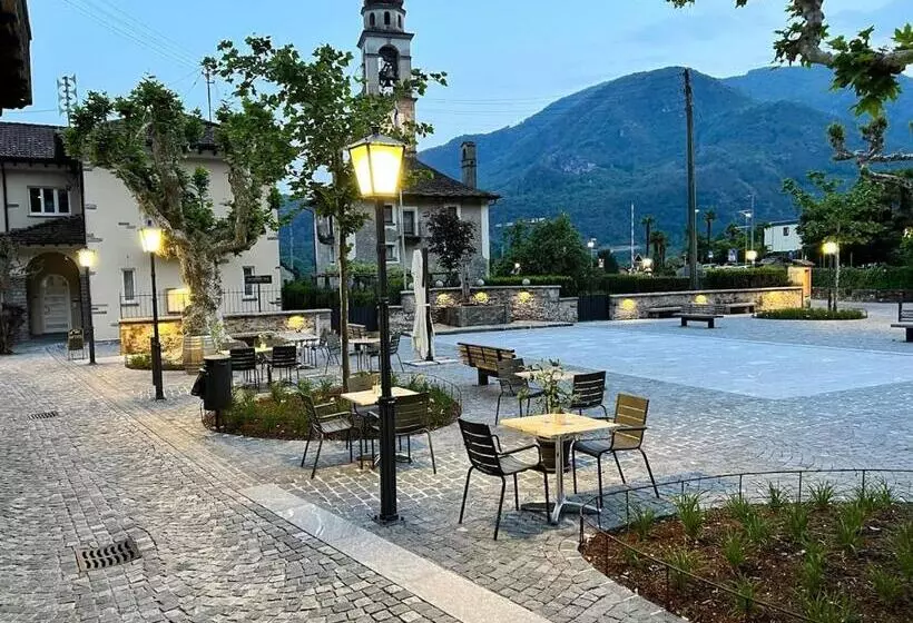 Hotelli B&b Alla Piazzetta Di Tegna