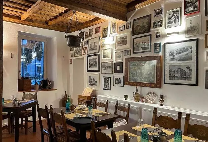 Hotelli B&b Alla Piazzetta Di Tegna