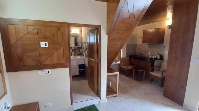 בית מלון כפרי Hassan Valley Retreat