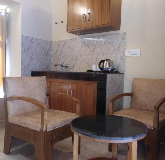 בית מלון כפרי Hassan Valley Retreat