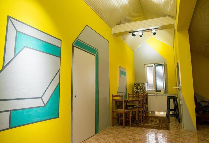 مبيت وإفطار Our Way Guest House & Hostel