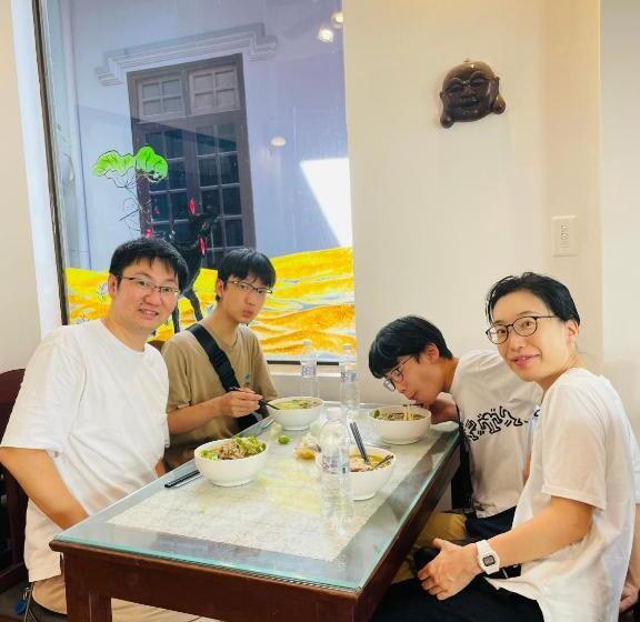 هتل Hue Pink Lotus