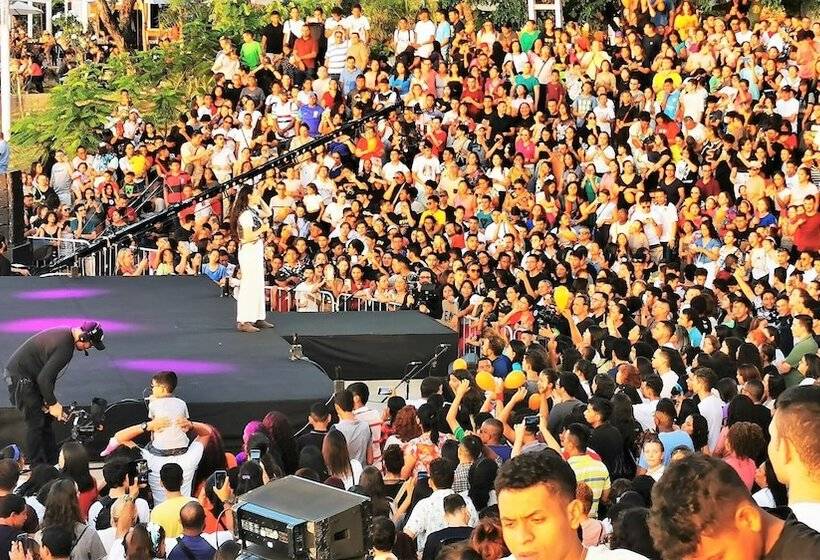 فندق Seaflats Iate Plaza