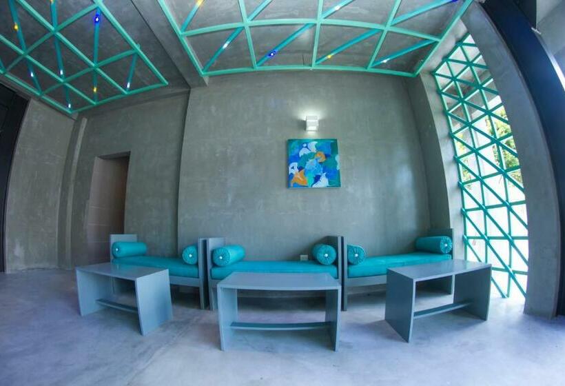 Hotel Somerset Mirissa Beach