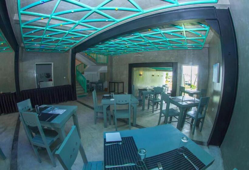 Hotel Somerset Mirissa Beach