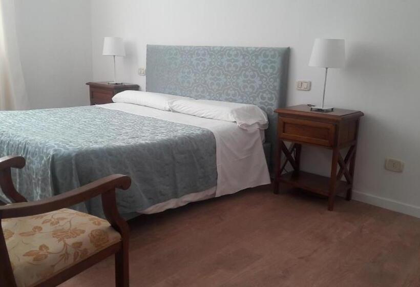 پانسیون Il Grifo Camere E Suites