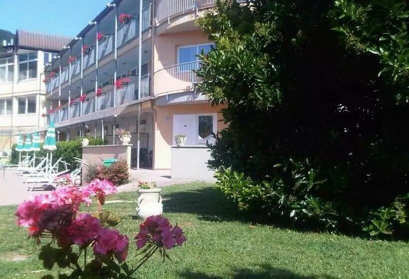 ホテル Ala Bianca