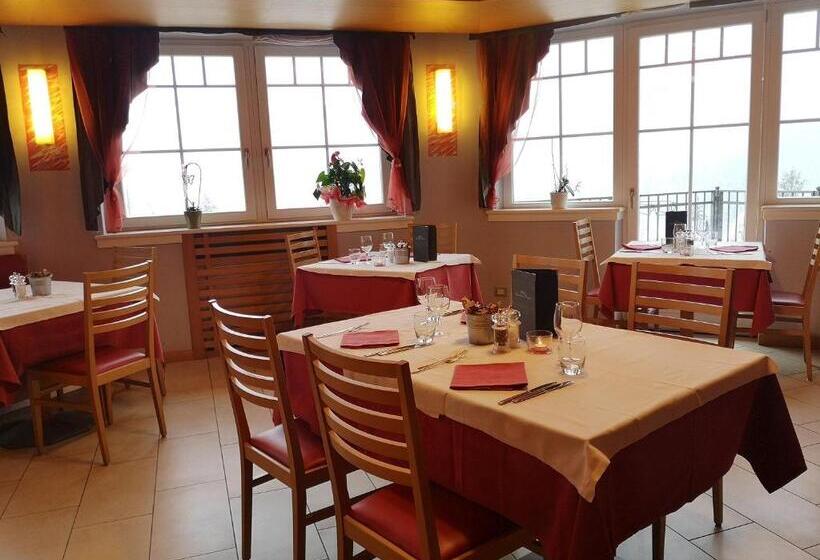 호텔 Albergo Cavallino Bianco