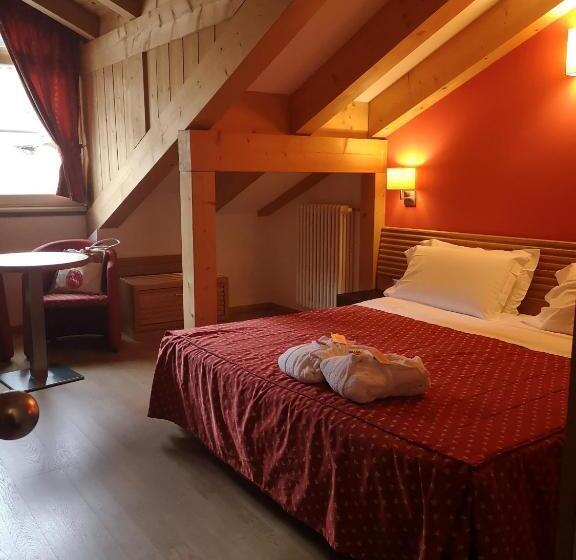 호텔 Albergo Cavallino Bianco