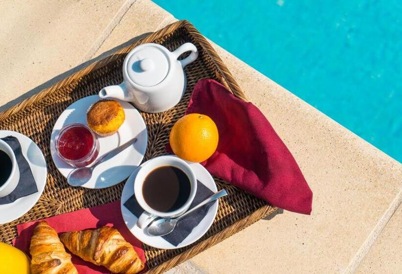 ホテル Au Bien Etre Piscine