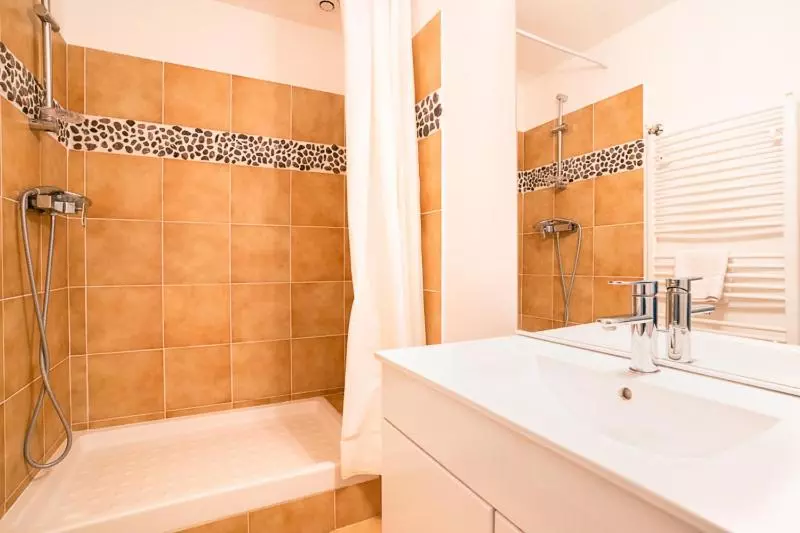 Отель Au Bien Etre Piscine