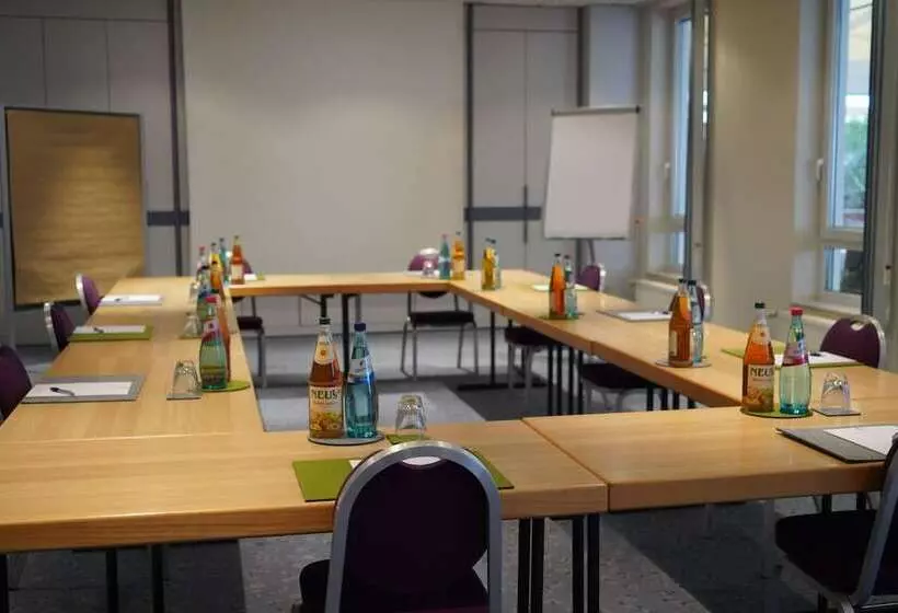 Отель Bessunger Forst