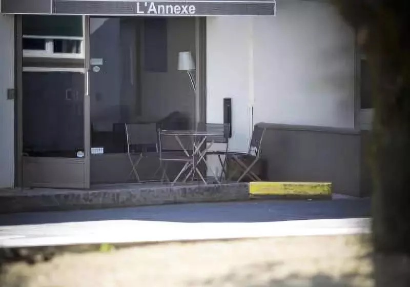 בית מלון כפרי Brit Hôtel Du Parc Niort Centre Parking Gratuit